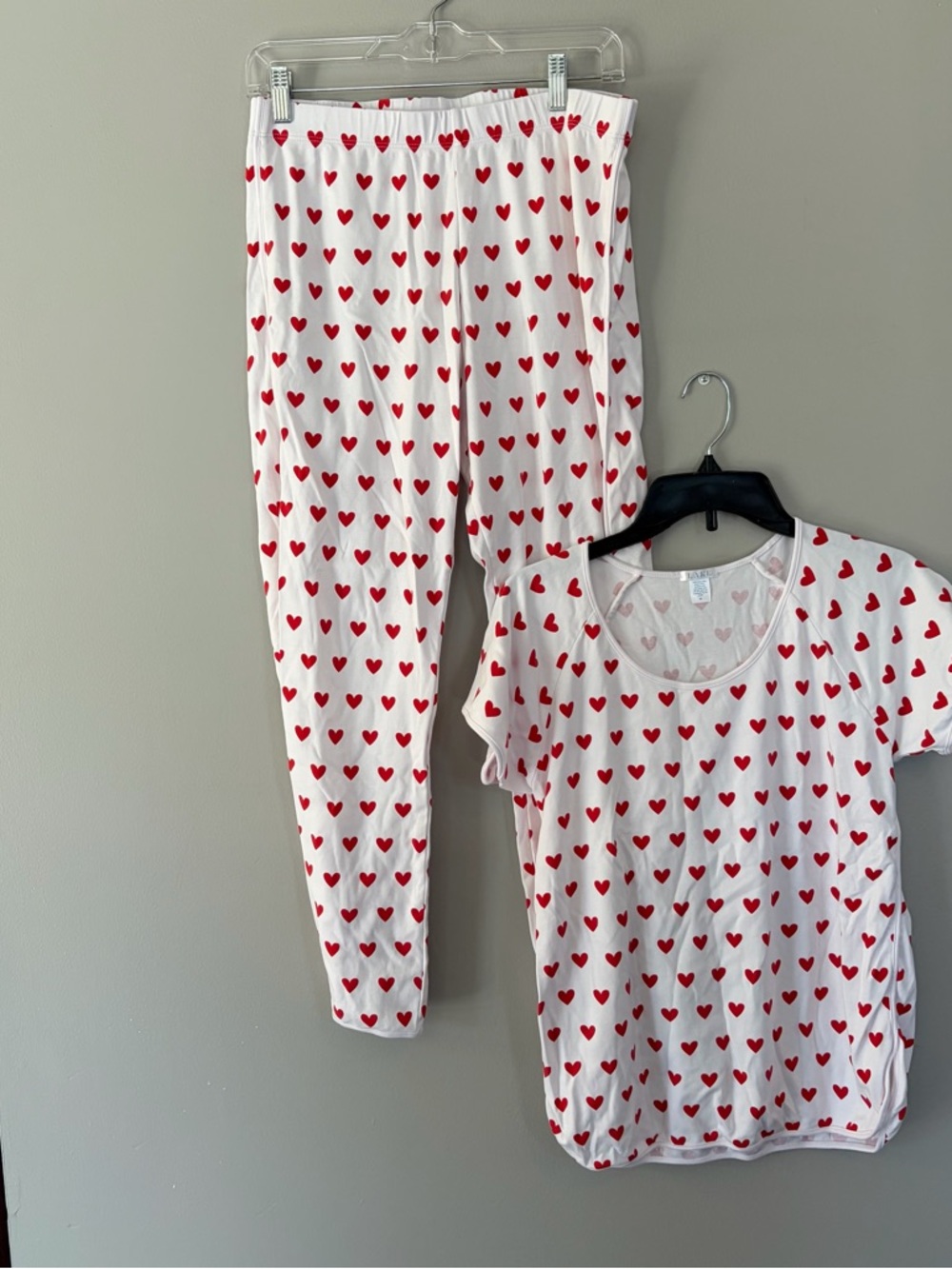 Women’s LAKE Heart Print Pajama Set